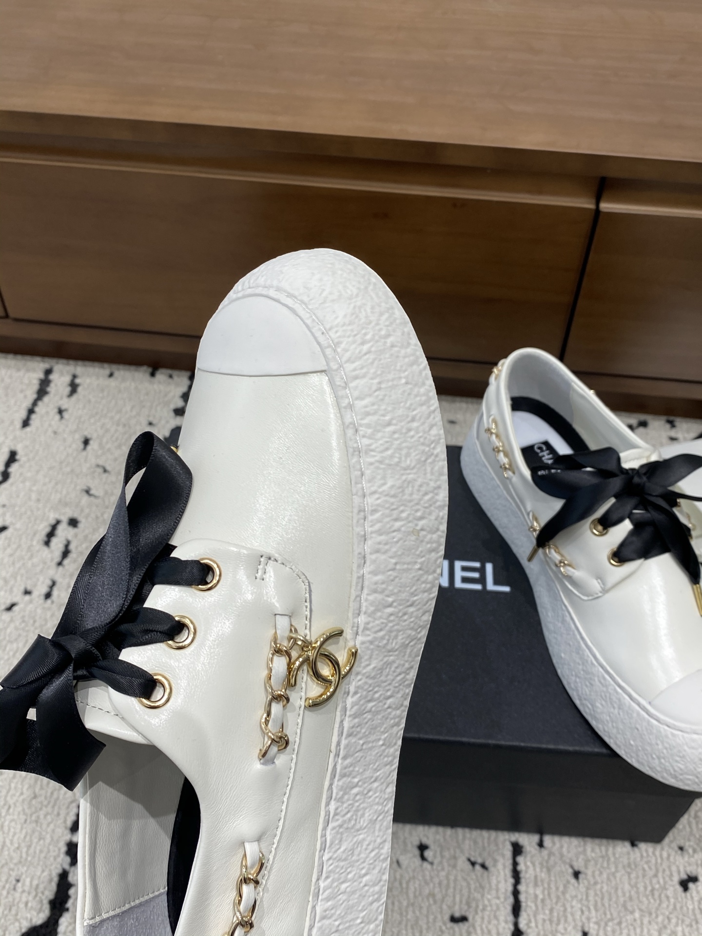 Women's high heels